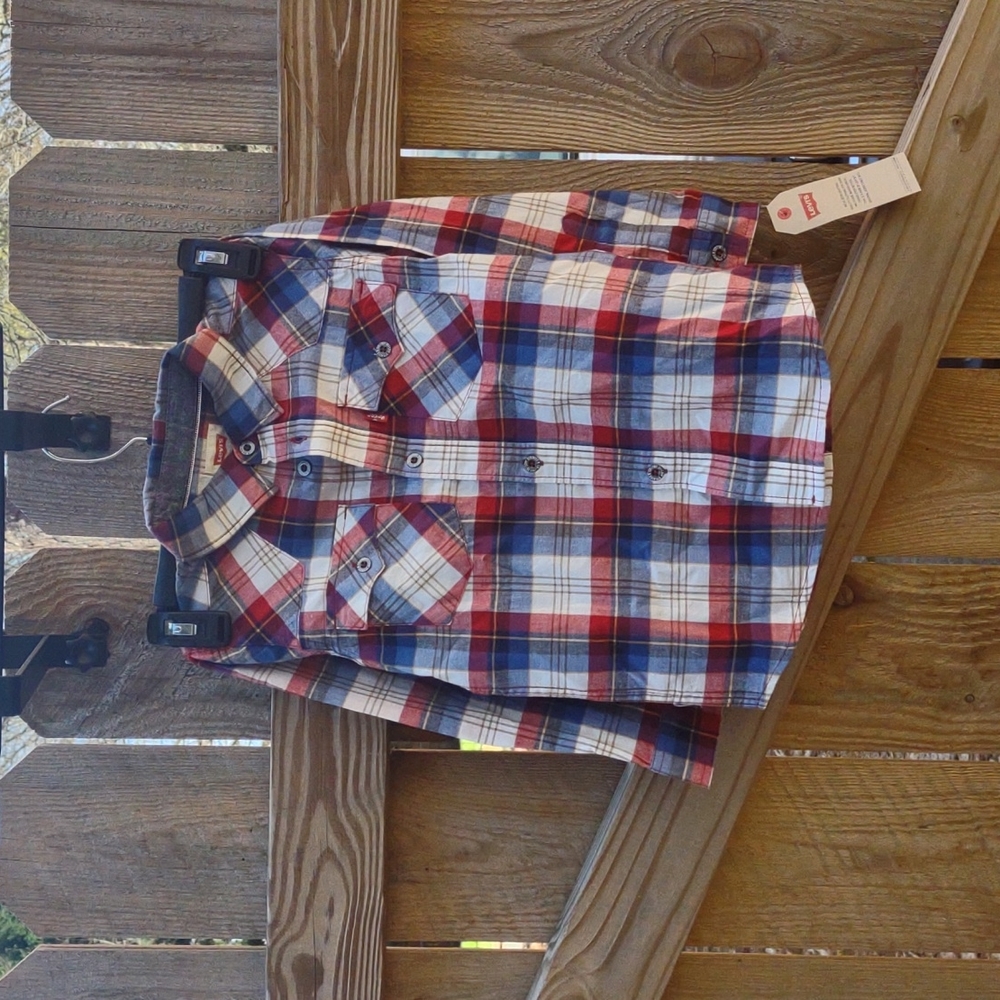 🏵️ Levi's Kids Plaid Button Down Shirt NWT